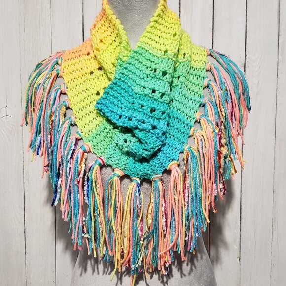NEW Hand Knitted Boho Cowl Infinity Scarf Fringe Boho Whimsy Festival Indie - Picture 1 of 6